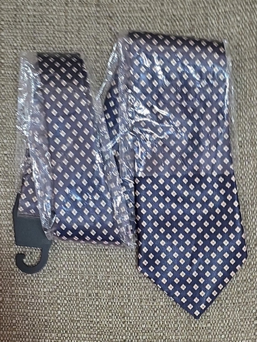 Bordeaux Navy Blue and Cream Patterned Dress Shirt